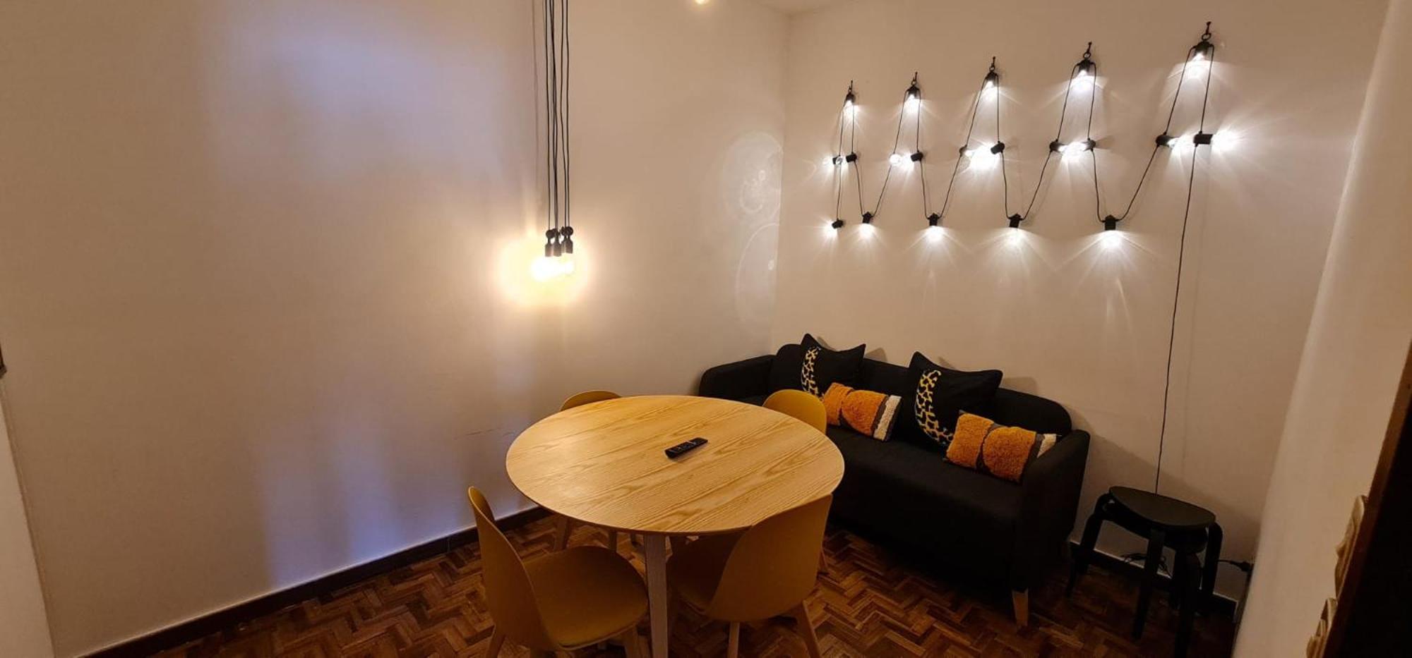 Leote Apartment *