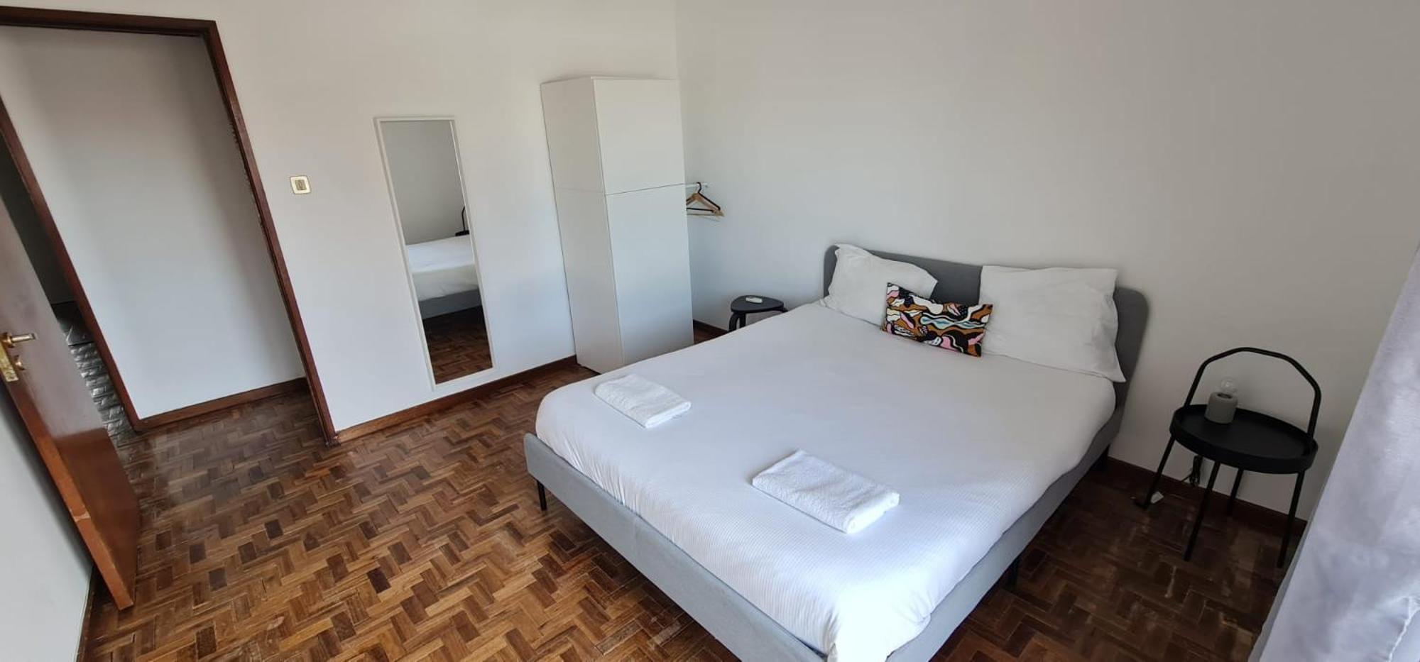 Leote Apartment *